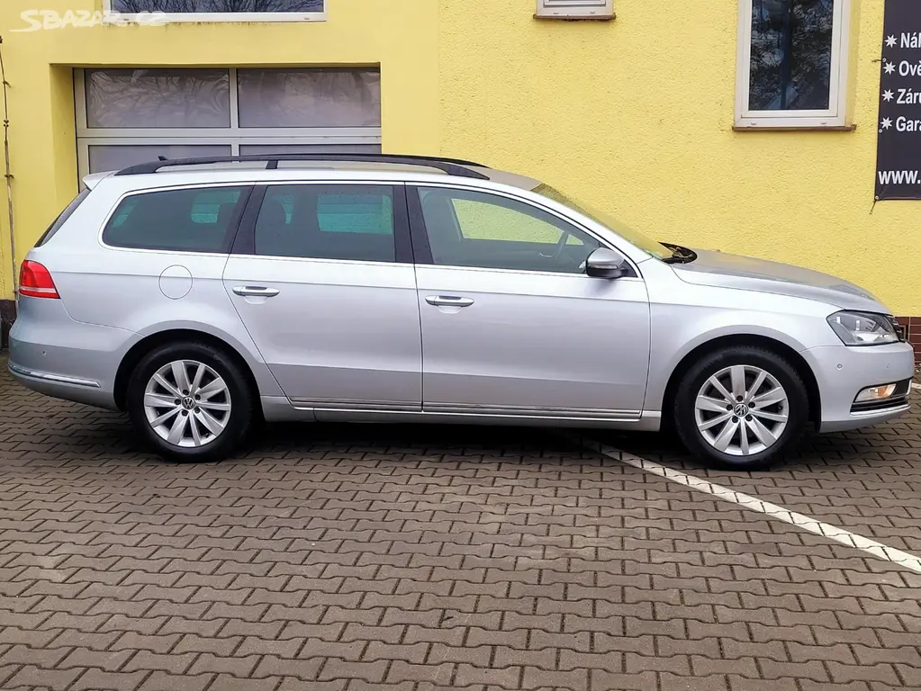 Volkswagen Passat, 1,4 SERV.KNÍŽKA,AUT.PARKOVÁNÍ - fotka 4