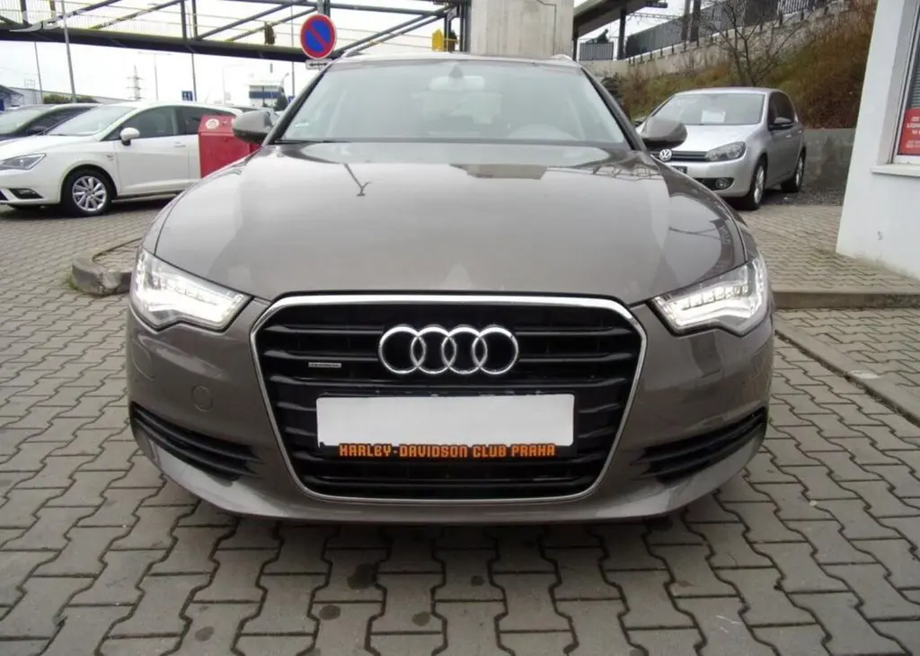 Audi A6 Avant 3,0TDi V6 quattro nafta automatická - fotka 3