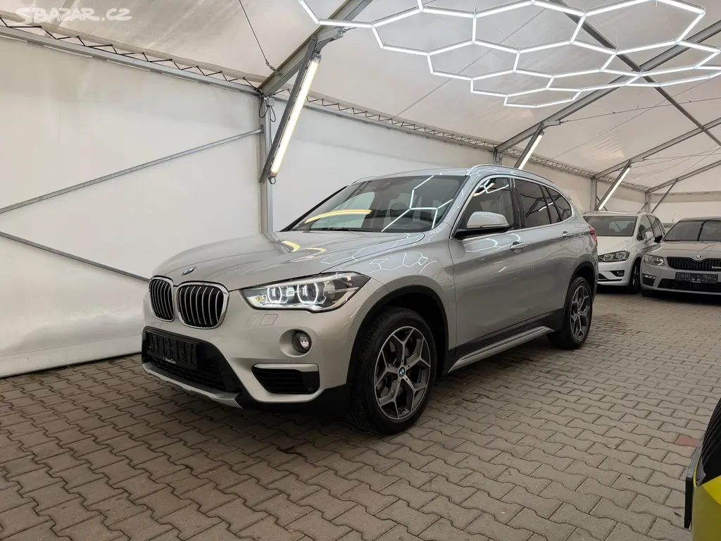 BMW X1, 20d,140kW,aut,X-Drive,tažné,1m - fotka 2