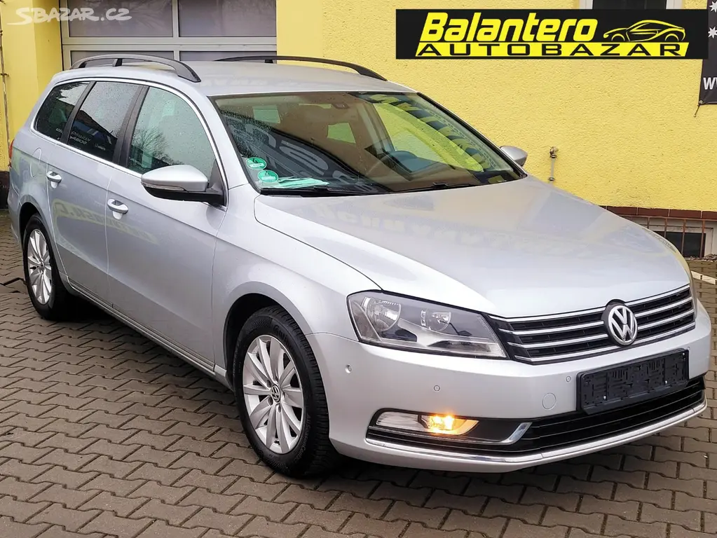 Volkswagen Passat, 1,4 SERV.KNÍŽKA,AUT.PARKOVÁNÍ