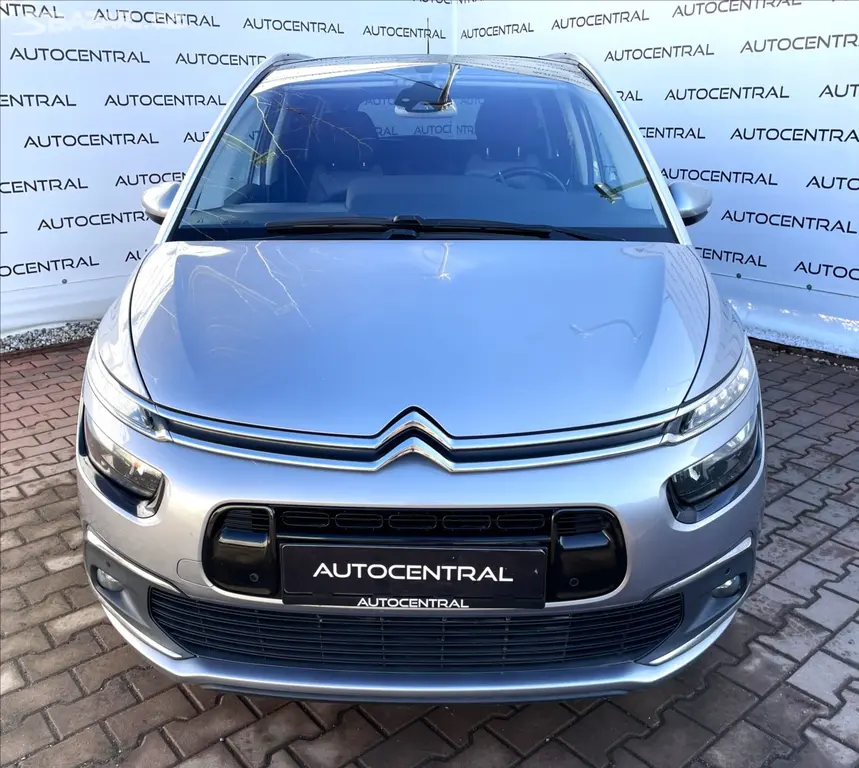 Citroën C4 Picasso, 1,6 i,121kW,7míst - fotka 2