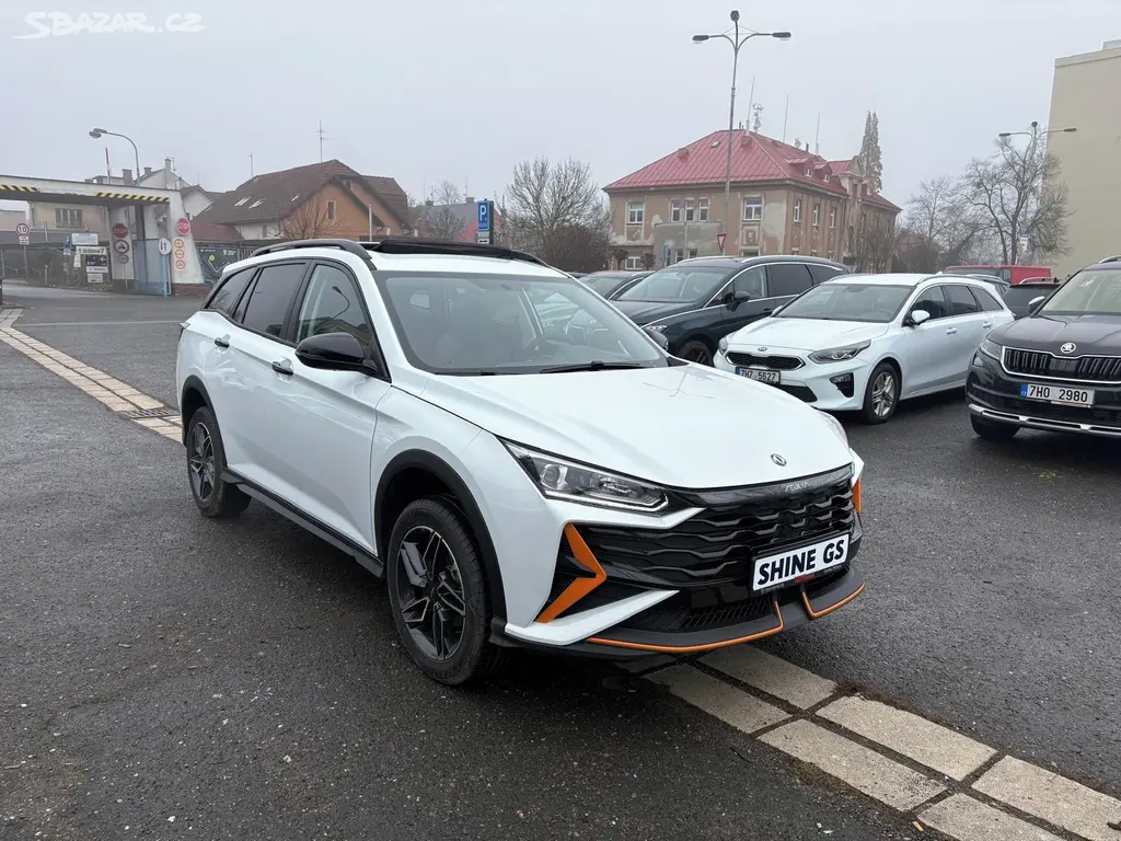Dongfeng Shine, 1.5L 86kw 6DTC E1 SHINE GS - fotka 2