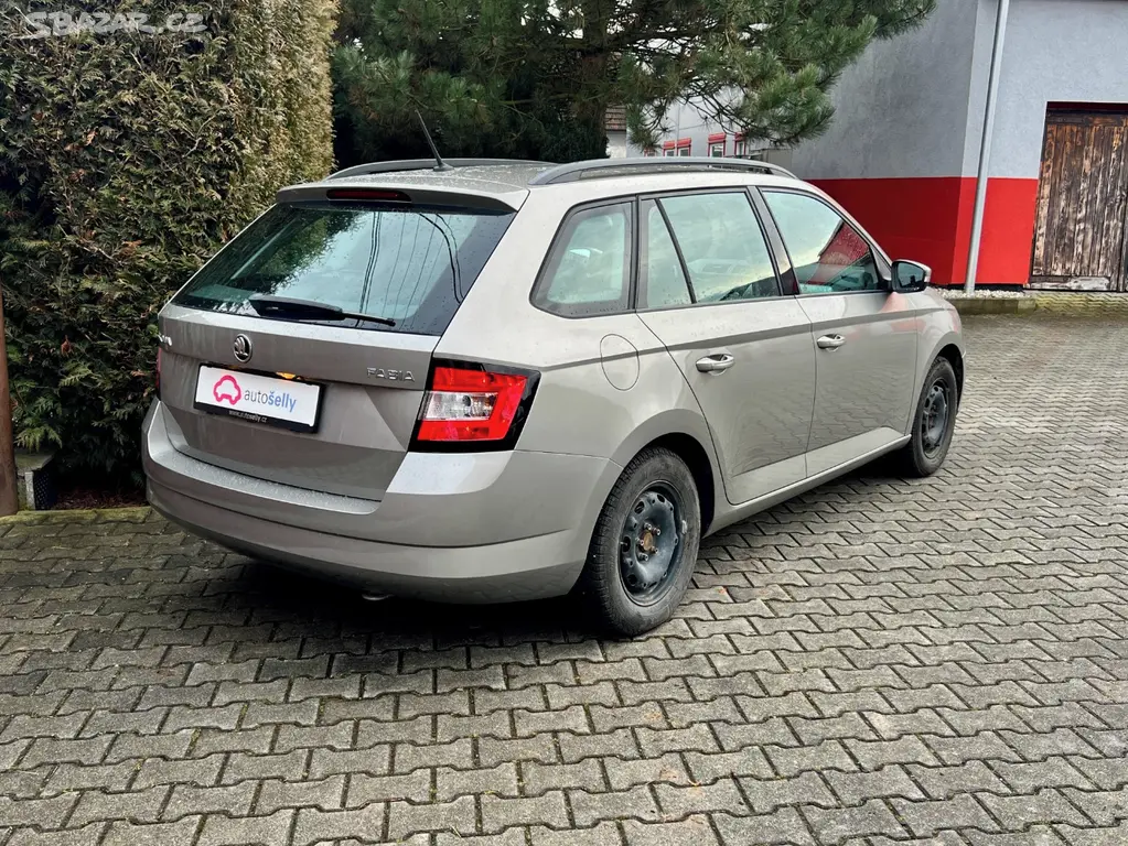 Škoda Fabia 1,0 TSI / KLIMA / 2015 - fotka 5