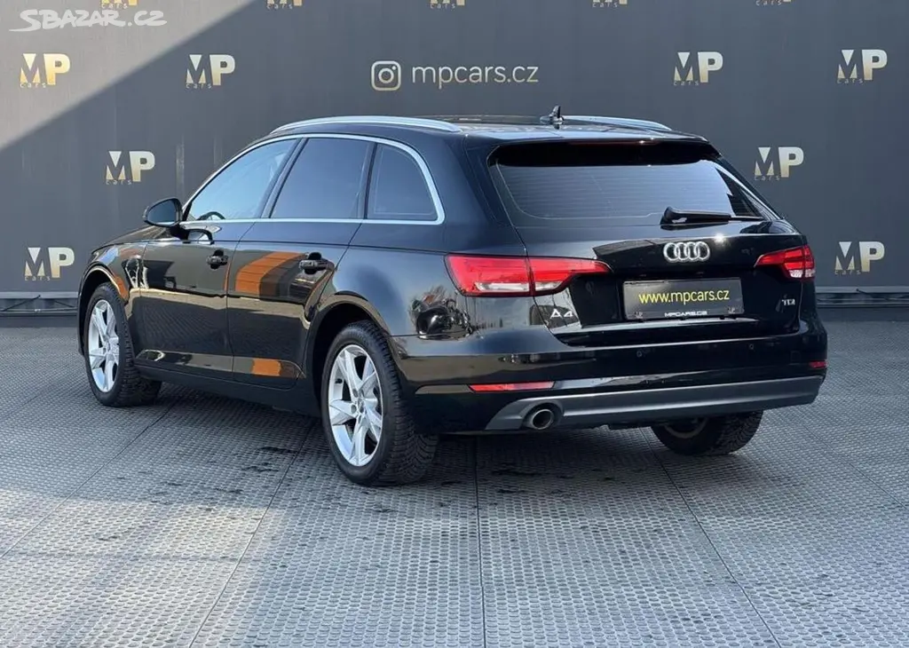 Audi A4 2.0TDi MAN Sport,Individual manuál 110 kw - fotka 6