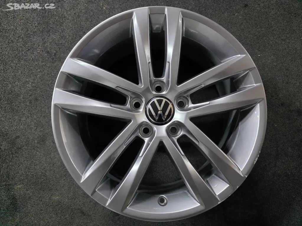 VW Golf 7 VII Alu kolo 17 Salvador 5G0601025AE 1Ks