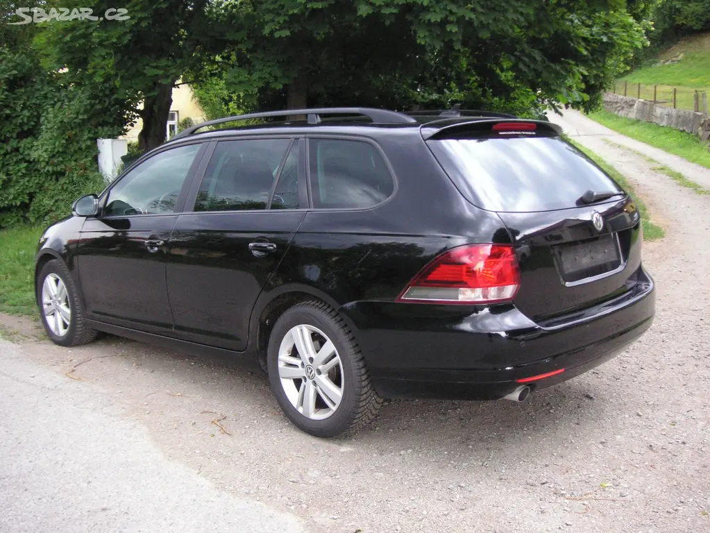 Volkswagen Golf 6 Variant 1.6 TDI DSG - Serviska - fotka 5