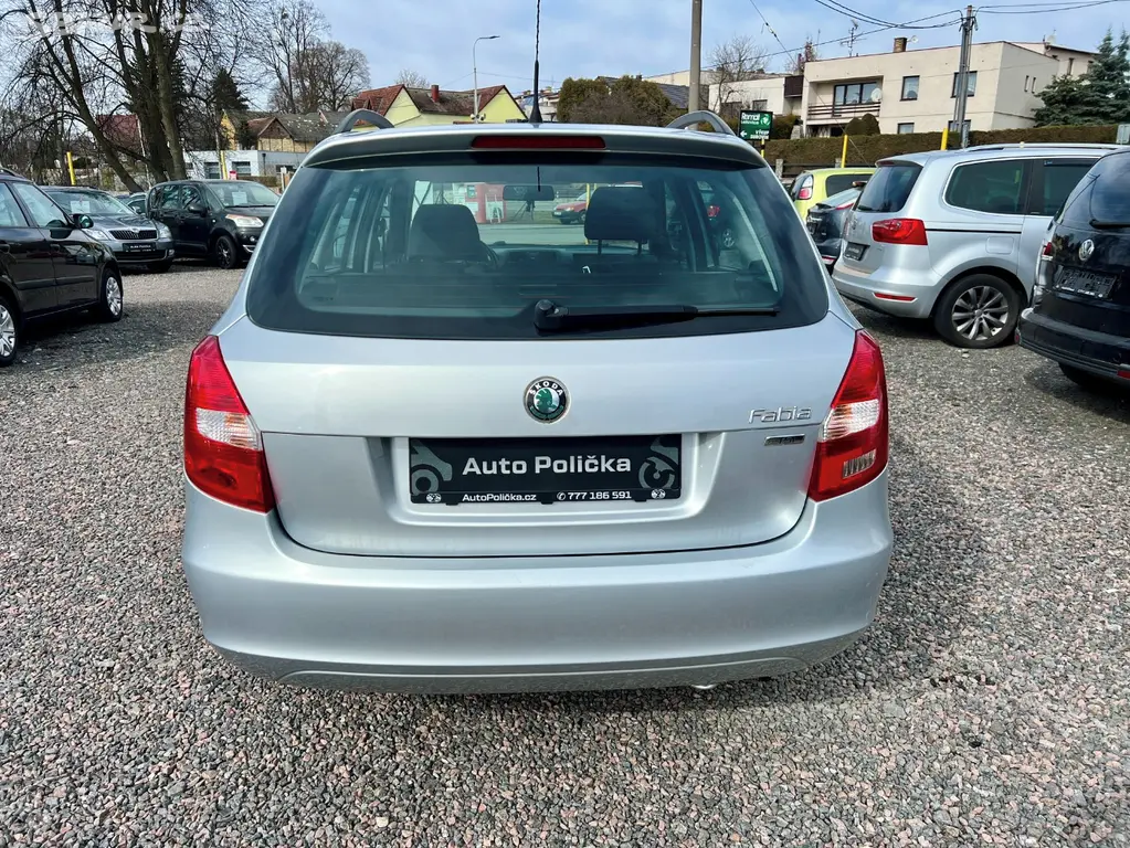 Škoda Fabia II 1.2TSI 63kW Servis Škoda,bez koroze - fotka 6