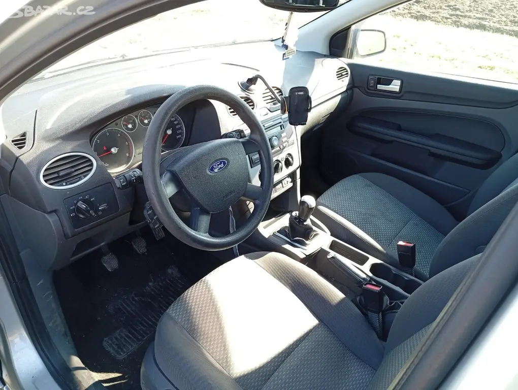 Ford FOCUS KOMBI II 1.6 TDCI 80kw 2006 STK 02/27 - fotka 6