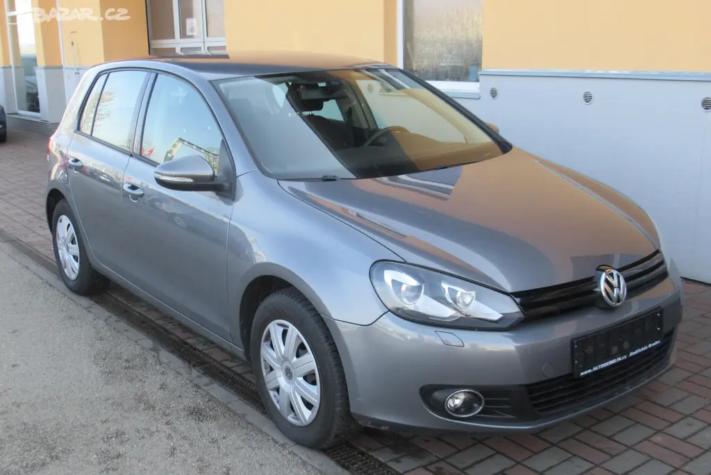 Volkswagen Golf, 1.6 TDi KLIMA XENONY