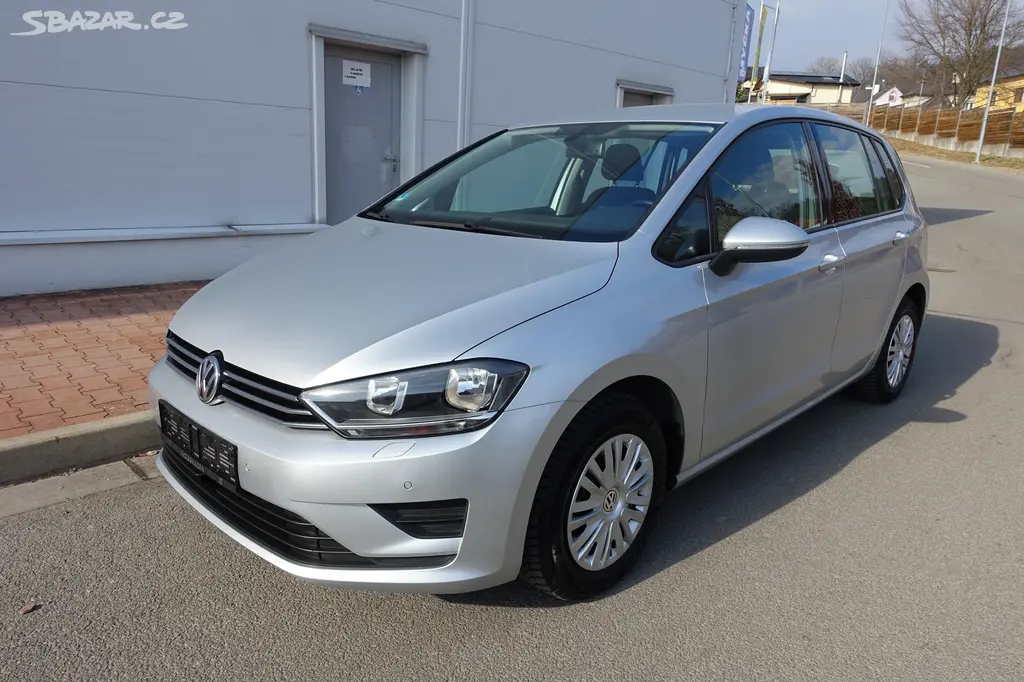 Volkswagen Golf Sportsvan, 1.2 81kw servis VW moc pěkný
