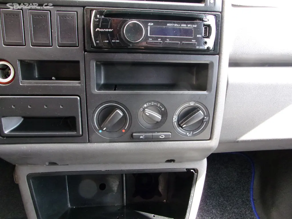 Volkswagen Transporter 2.5 TDI,obytný Hobby,TOP - fotka 4