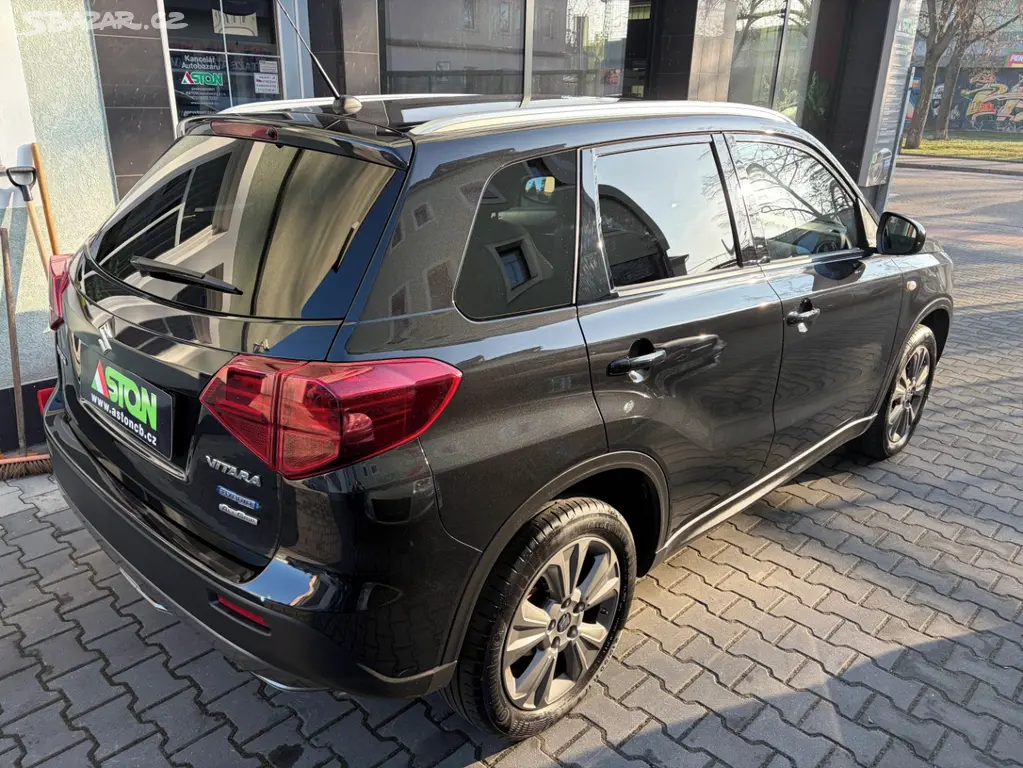 Suzuki Vitara 1,4i - hybrid,4x4,serviska,Comfort - fotka 6