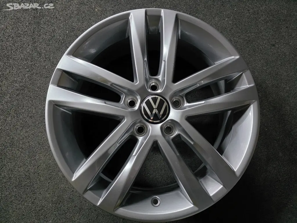 VW Touran Alu kolo 17 5TA601025G 1 Ks Salvador