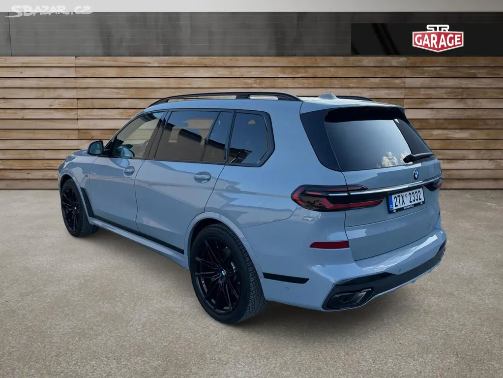 BMW X7, 40i INDIVIDUAL M-PAKET DPH ČR - fotka 5