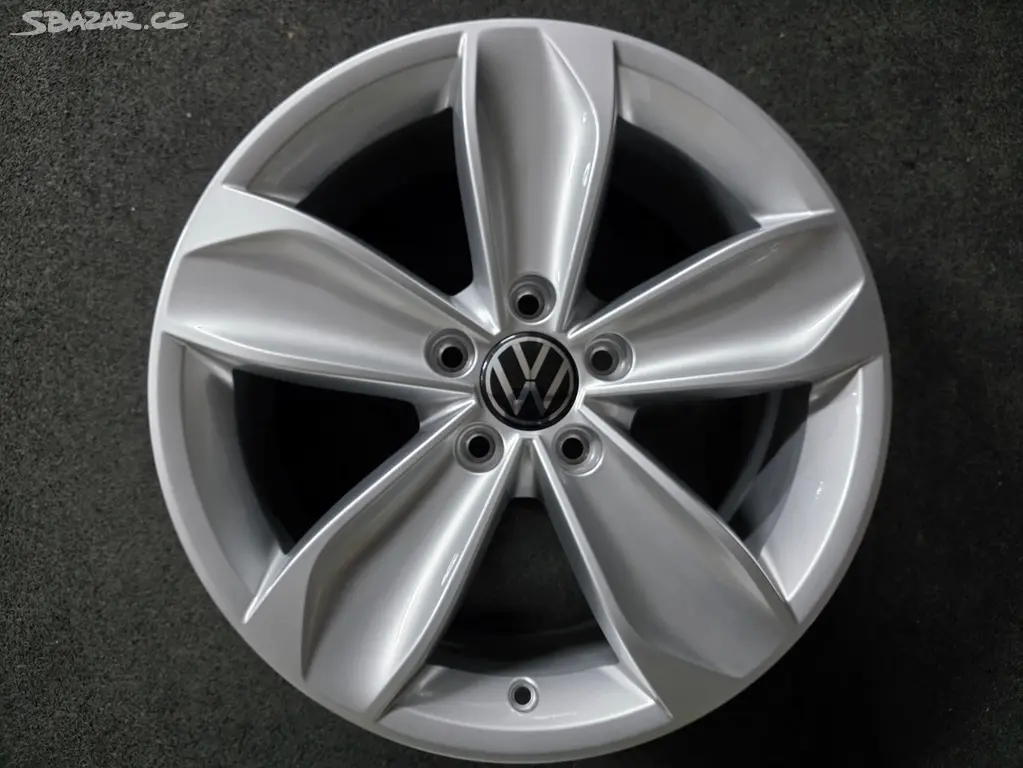 VW Passat Alu kolo 17 Istanbul 3G0601025BR 1 Ks