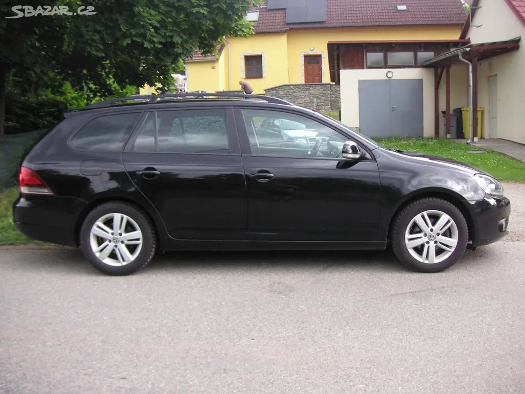 Volkswagen Golf 6 Variant 1.6 TDI DSG - Serviska - fotka 4