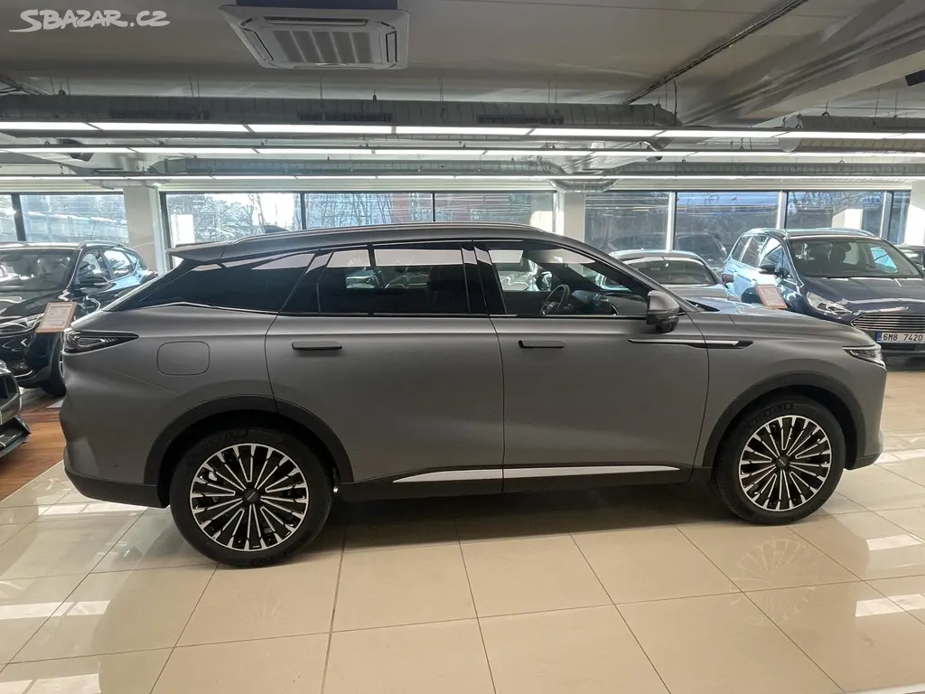 Omoda 9, Omoda 9 PHEV Premium - fotka 6