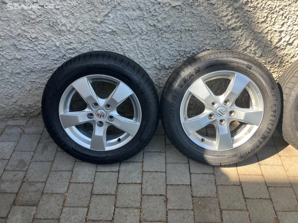 Náhled: Suzuki originál ALU i s pneu GOOD YEAR