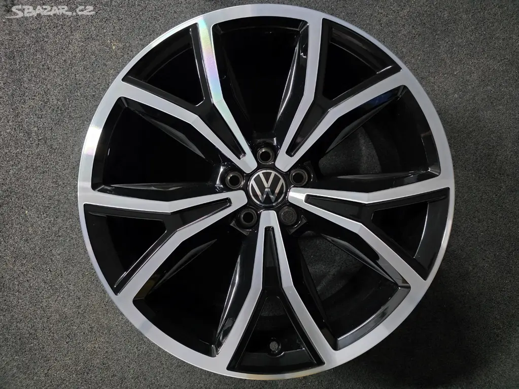 VW T - Cross Alu kolo 18 2GM601025F 1 Ks Cologne