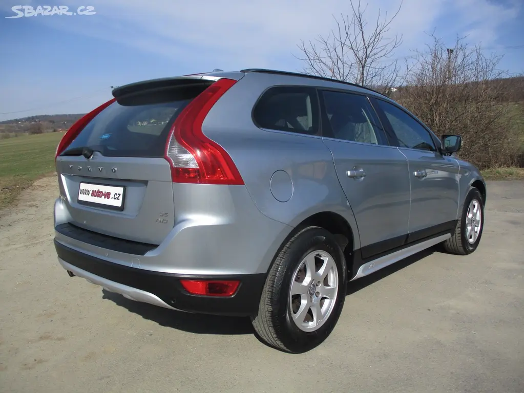 Volvo XC60 2.4 D5*136kW*AWD*197TKM*6MAN.P - fotka 5
