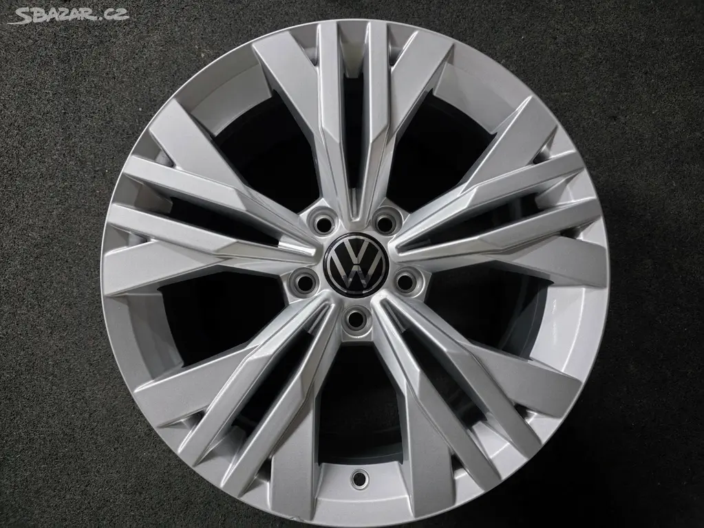 VW Passat Alltrack Alu kolo 17 Ancona 3G0601025T