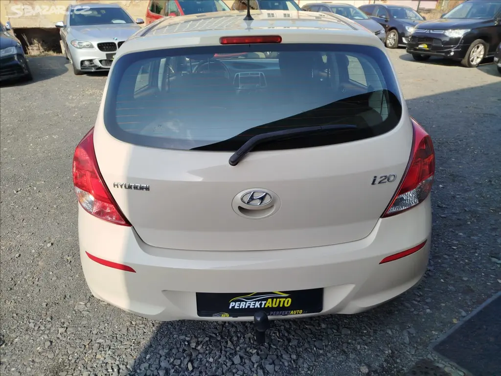 Hyundai i20, 1,2 i, 63kW, po velkém SERVISU - fotka 5