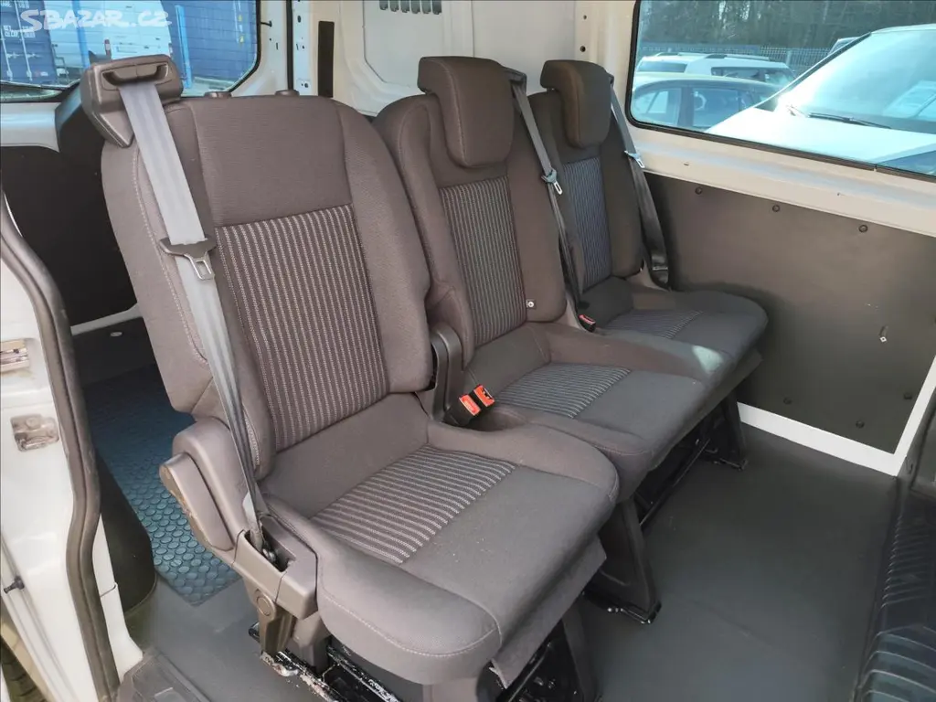 Ford Transit Custom, 2,2TDCi 92KW 5MÍST ALU AC+WEBA - fotka 4