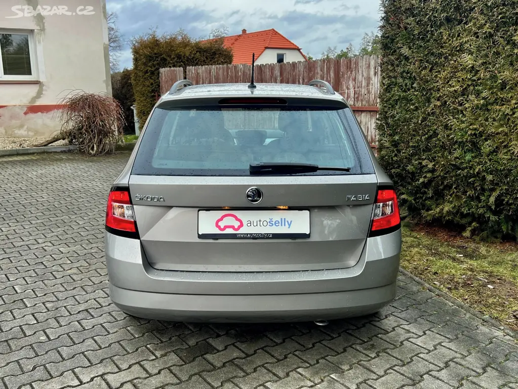Škoda Fabia 1,0 TSI / KLIMA / 2015 - fotka 4