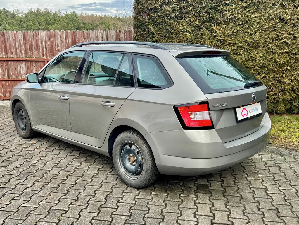 Škoda Fabia 1,0 TSI / KLIMA / 2015 - fotka 3