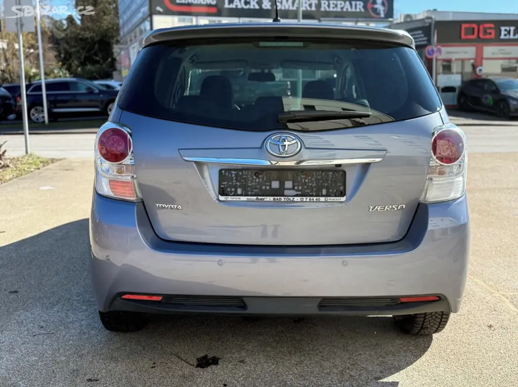 Toyota Verso Executive 1.8i Aut. benzín 108kw - fotka 3