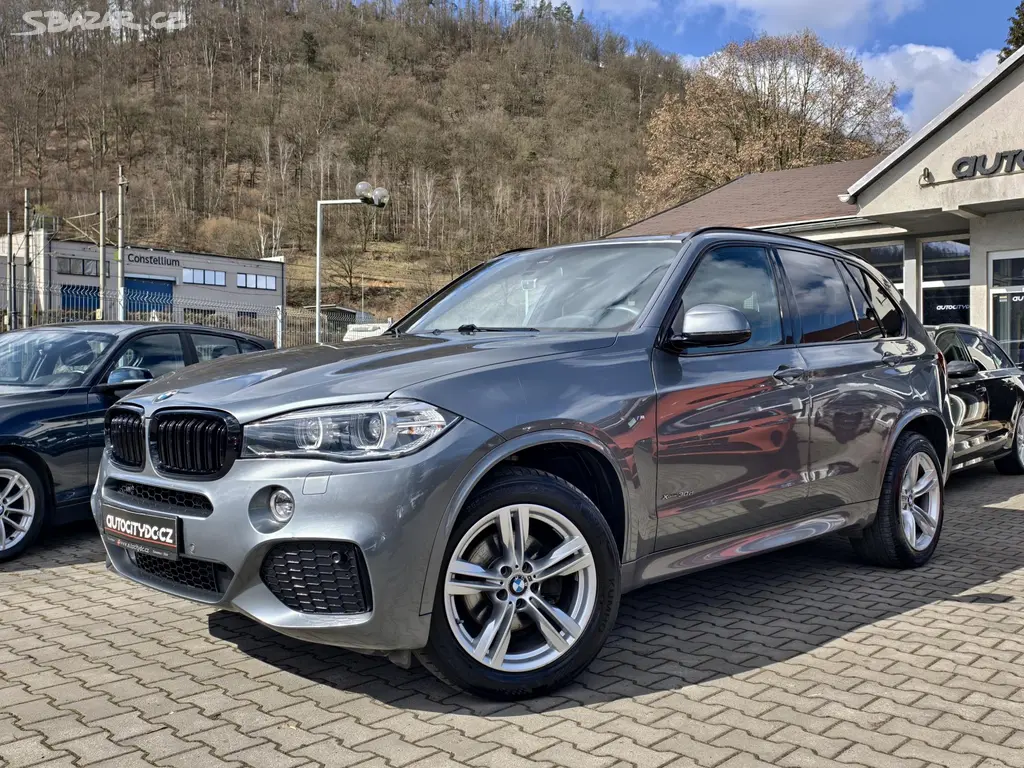 BMW X5, xDrive30d 190kW M-Paket, ČR - fotka 3