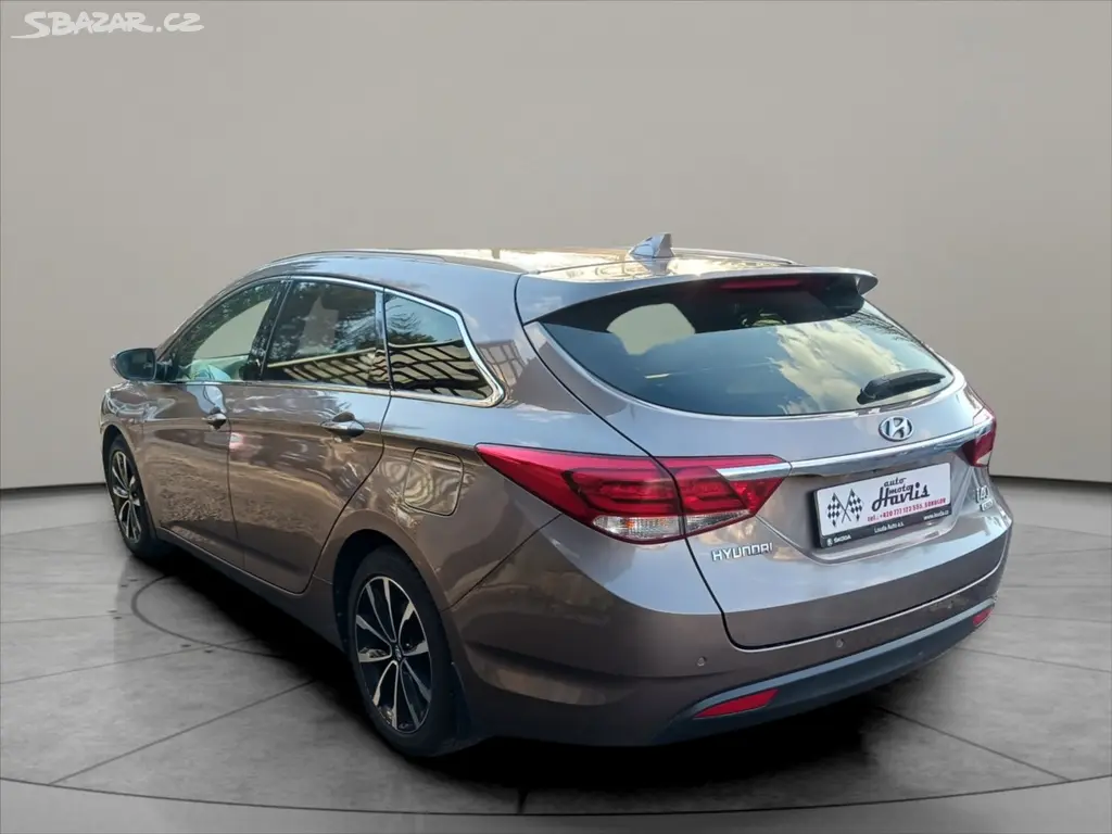 Hyundai i40, 1,6 CRDI KOMBI DCT - fotka 4