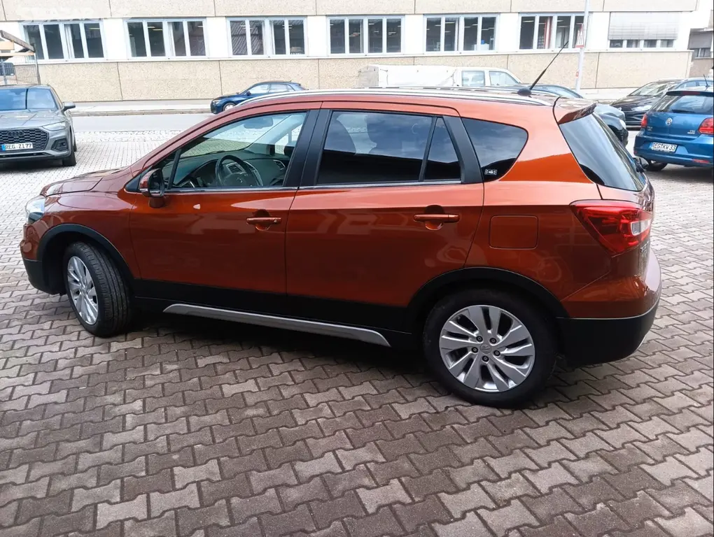 Suzuki SX4 S-Cross 1.4 Comfort 4x2 - 129 PS - fotka 3