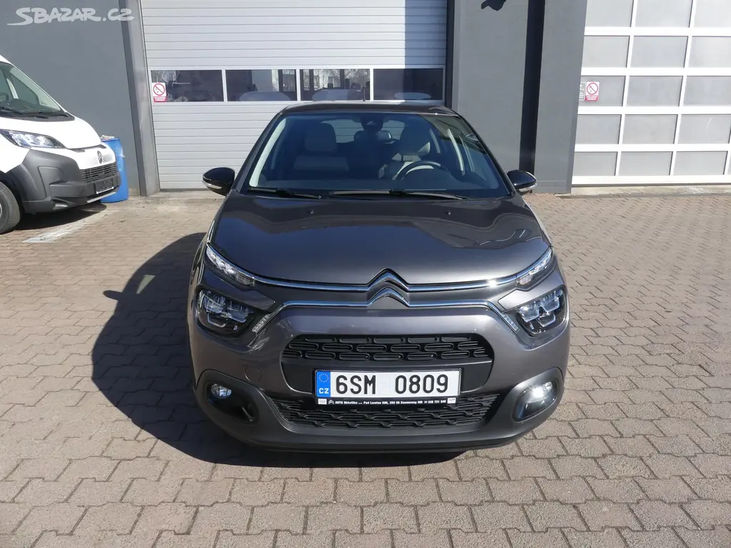 Citroën C3, 1,2 PureTech 110 MAN6 SHINE+ - fotka 2