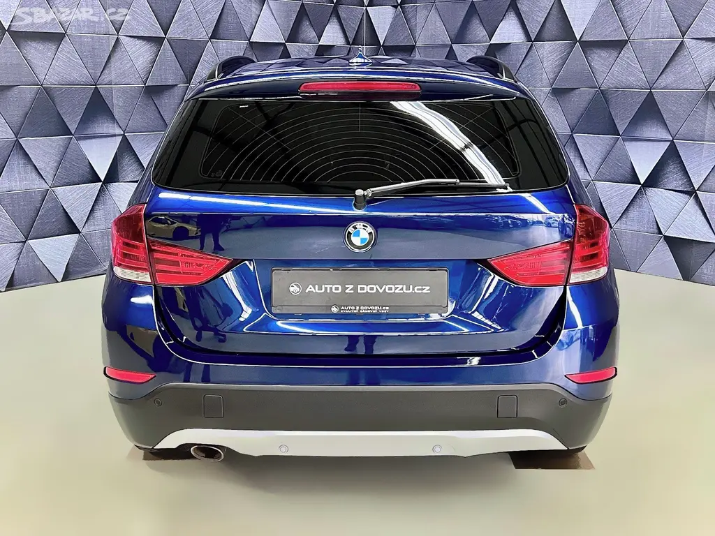 BMW X1, 2.0d xDrive ADVANTAGE, BI-XENO - fotka 6