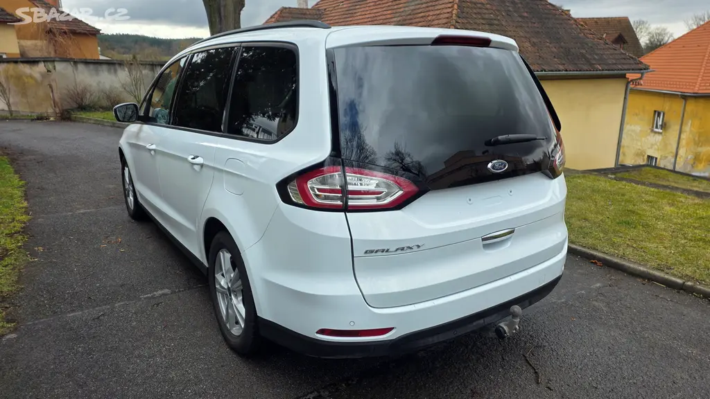 Ford Galaxy 2.0 TDCi 150 PS automat | 7 míst | LED - fotka 3