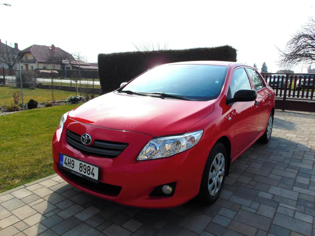 Toyota COROLLA 1.4 BA,PŮVOD ČR,KLIMA,VYHŘ.SEDAČKY