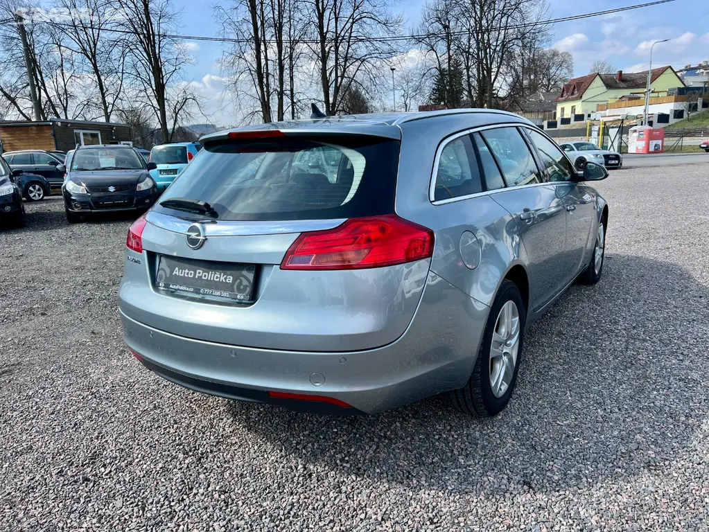Opel Insignia 1.8i 103 kW Navi,Výhřevy,Stav,Servis - fotka 5