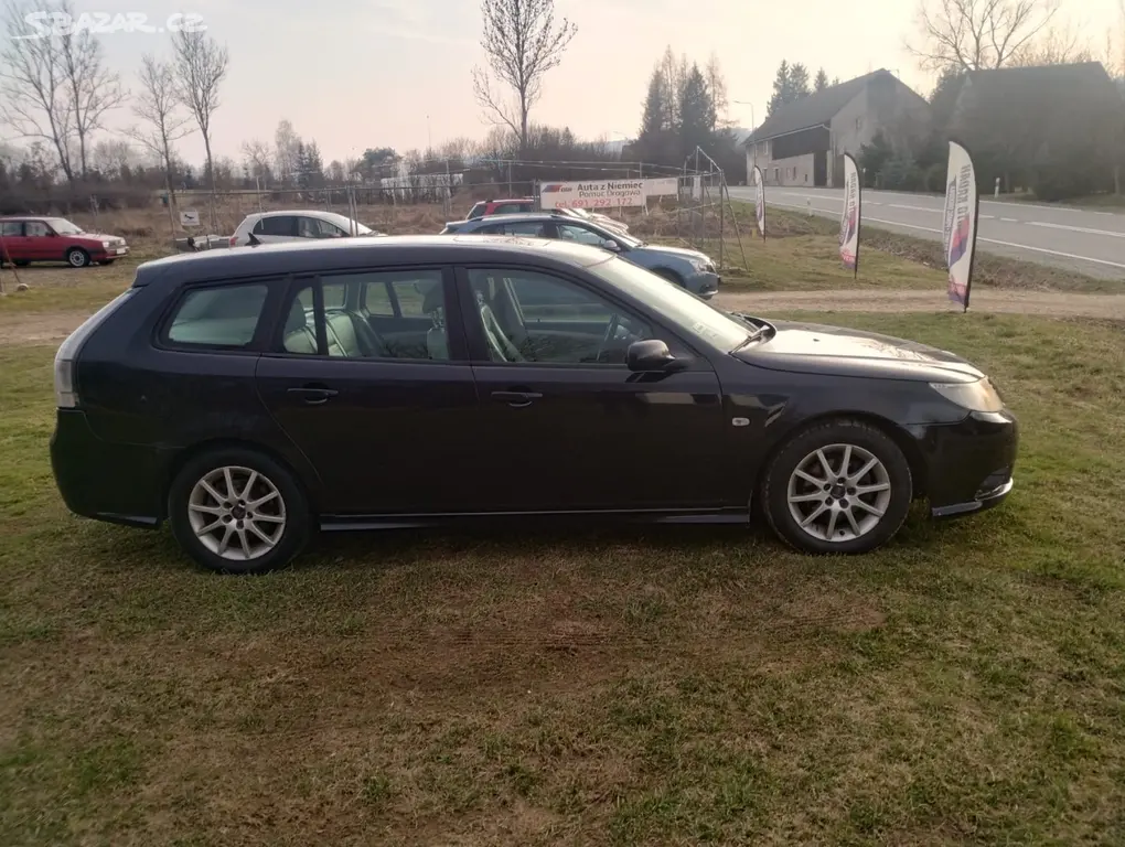 Saab 9-3 SportCombi (2008) - fotka 3
