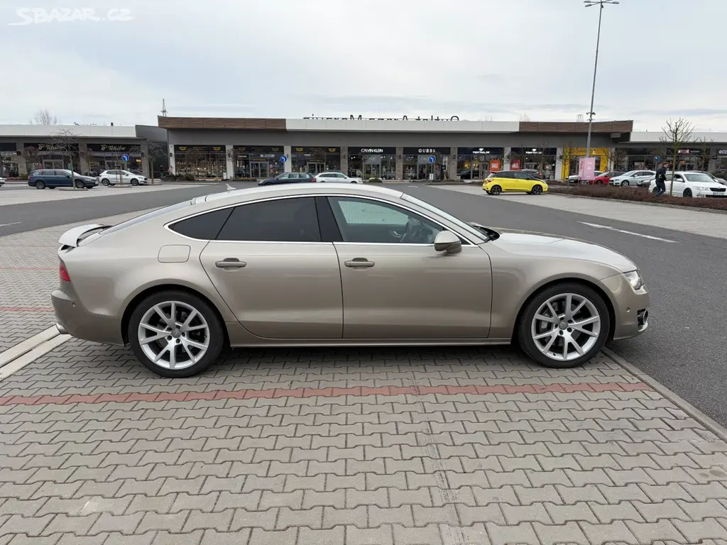 Audi A7 3.0 TFSi 220kw max výbava serviska DPH - fotka 2