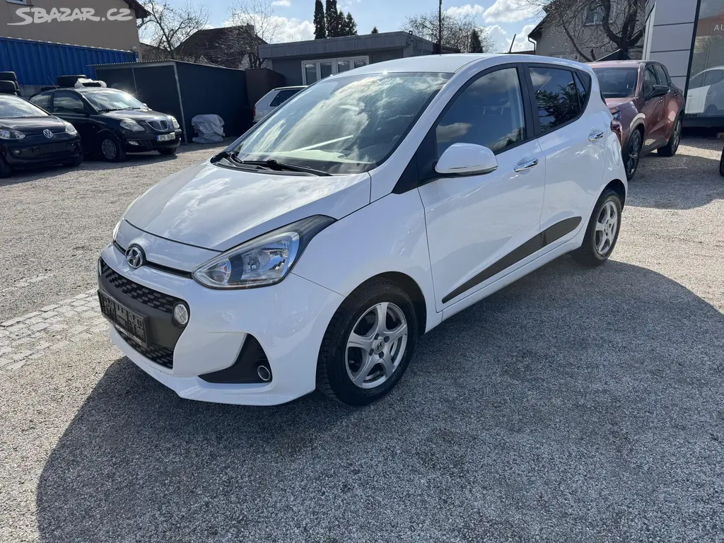 Hyundai i10, 1.2 64KW 1.Majitel 104000km! - fotka 4