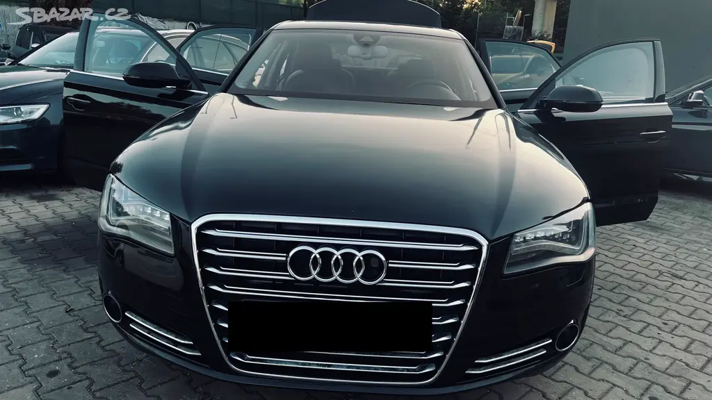Audi A8 4,2TDi Quattro 258KW 2011, black line