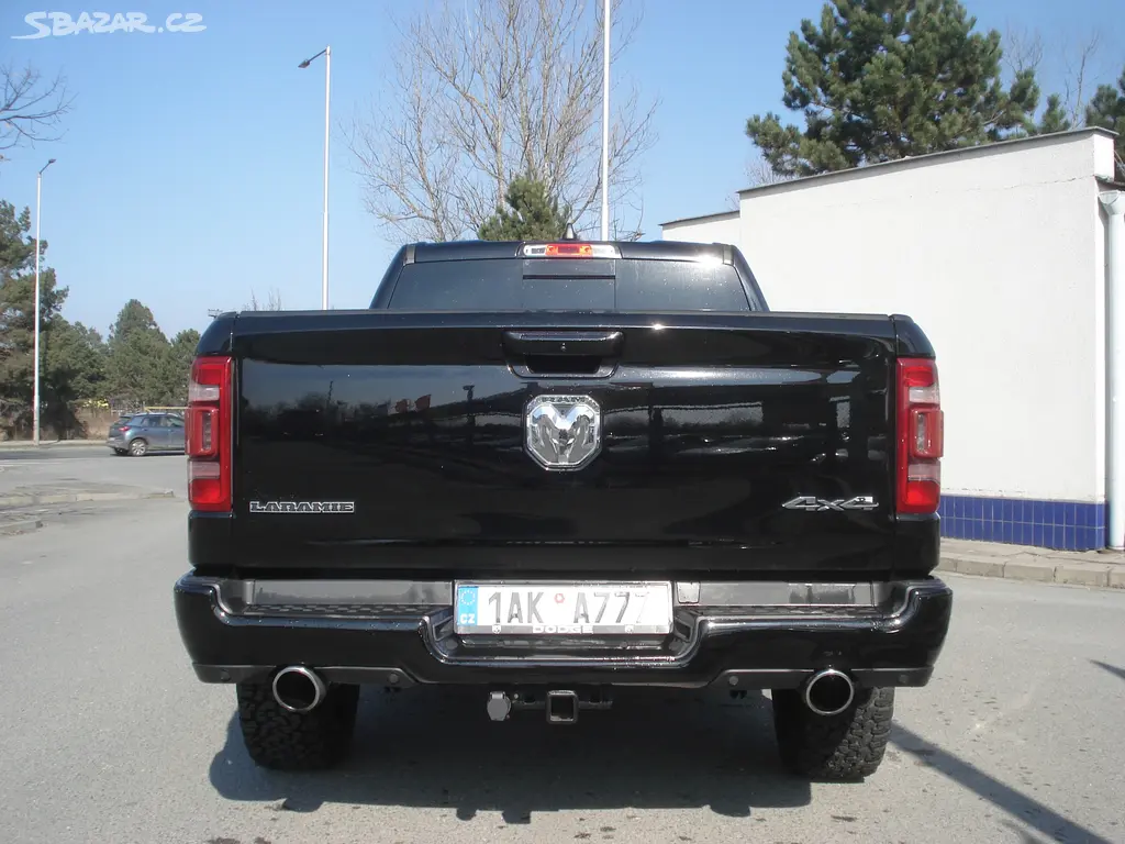 Dodge Ram 1500, 5.7 HEMI 295 kW LARAMIE - fotka 5