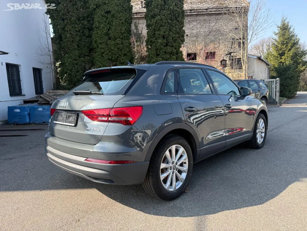 Audi Q3 1.5 TFSI 110 kW - fotka 5