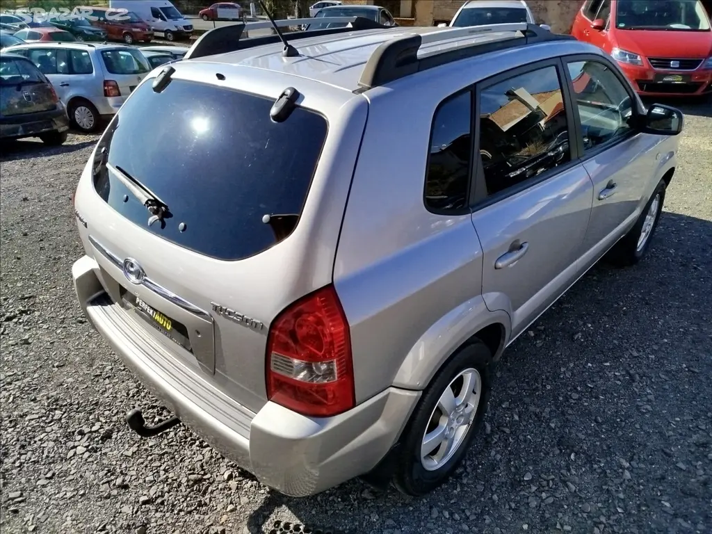 Hyundai Tucson, 2,0 i 104kW, BOHATÁ VÝBAVA - fotka 6