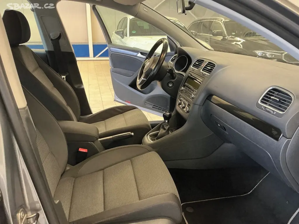 Volkswagen Golf, 6 COMFORTLINE 1.6 MPI 157tkm - fotka 2