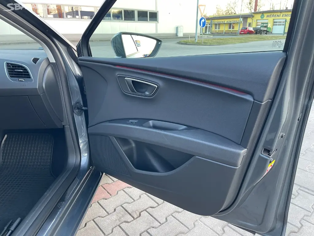 Seat Leon 1.4 tsi 92kw - fotka 6