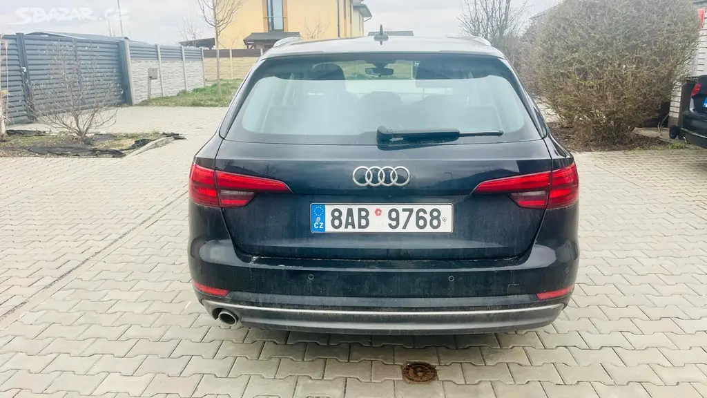 Audi A4 Avant, 2,0 TDi - fotka 5