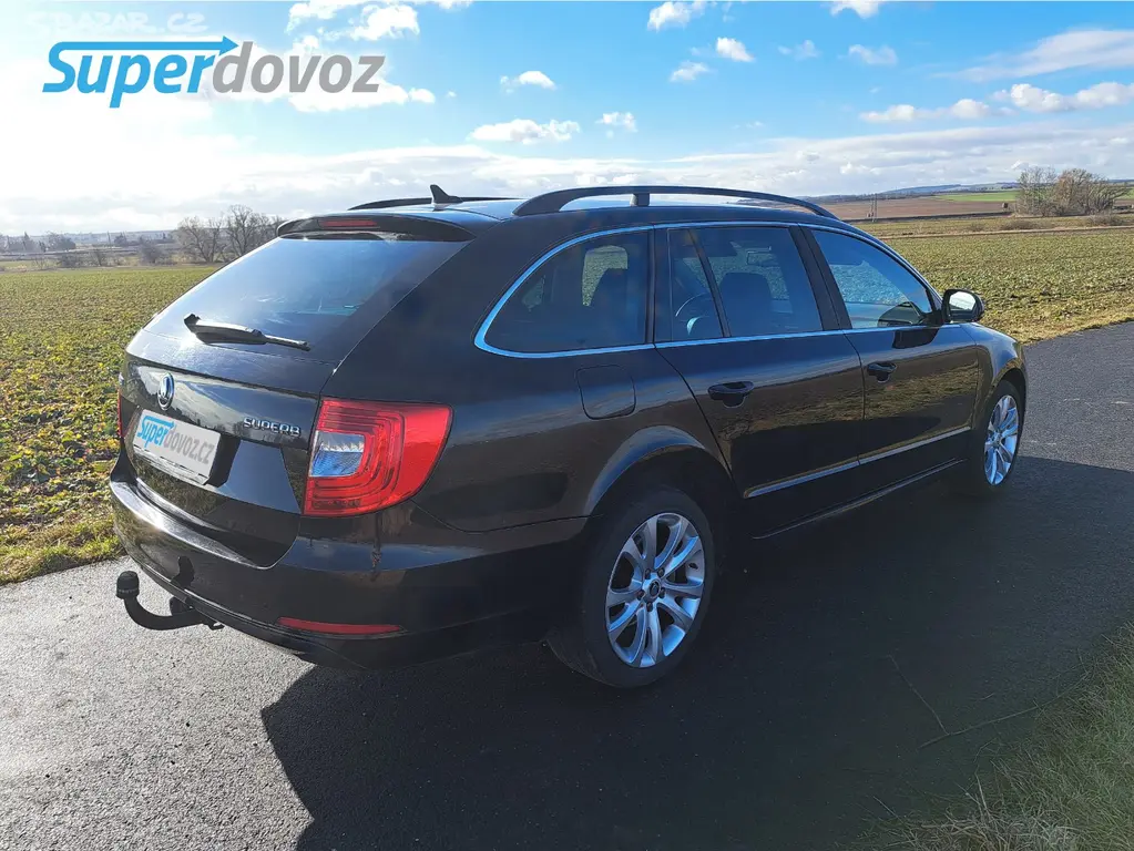 Škoda Superb 2 Face, 2.0 TDI, 125 kW, DSG, Exclusi - fotka 3