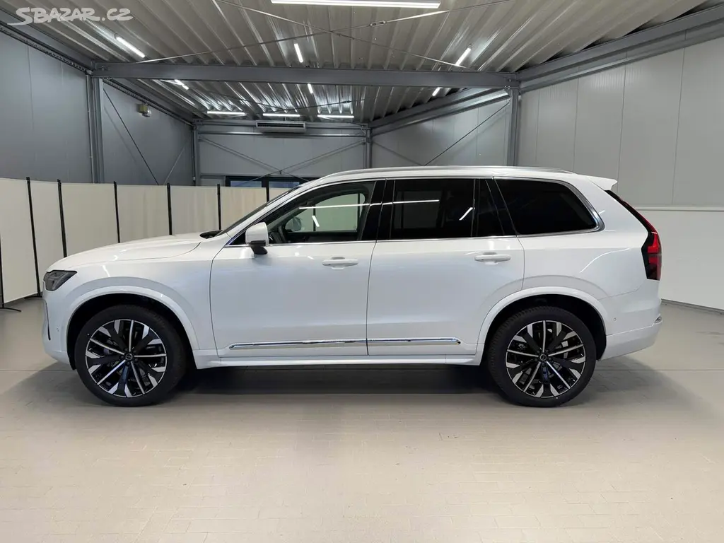 Volvo XC90, B5 2.0L 250+14 HP AT8 AWD PLUS - fotka 2